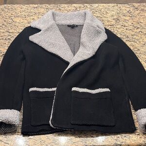 NWOT Rusty Black and Grey Sherpa-lined Patterned Sweater Jacket